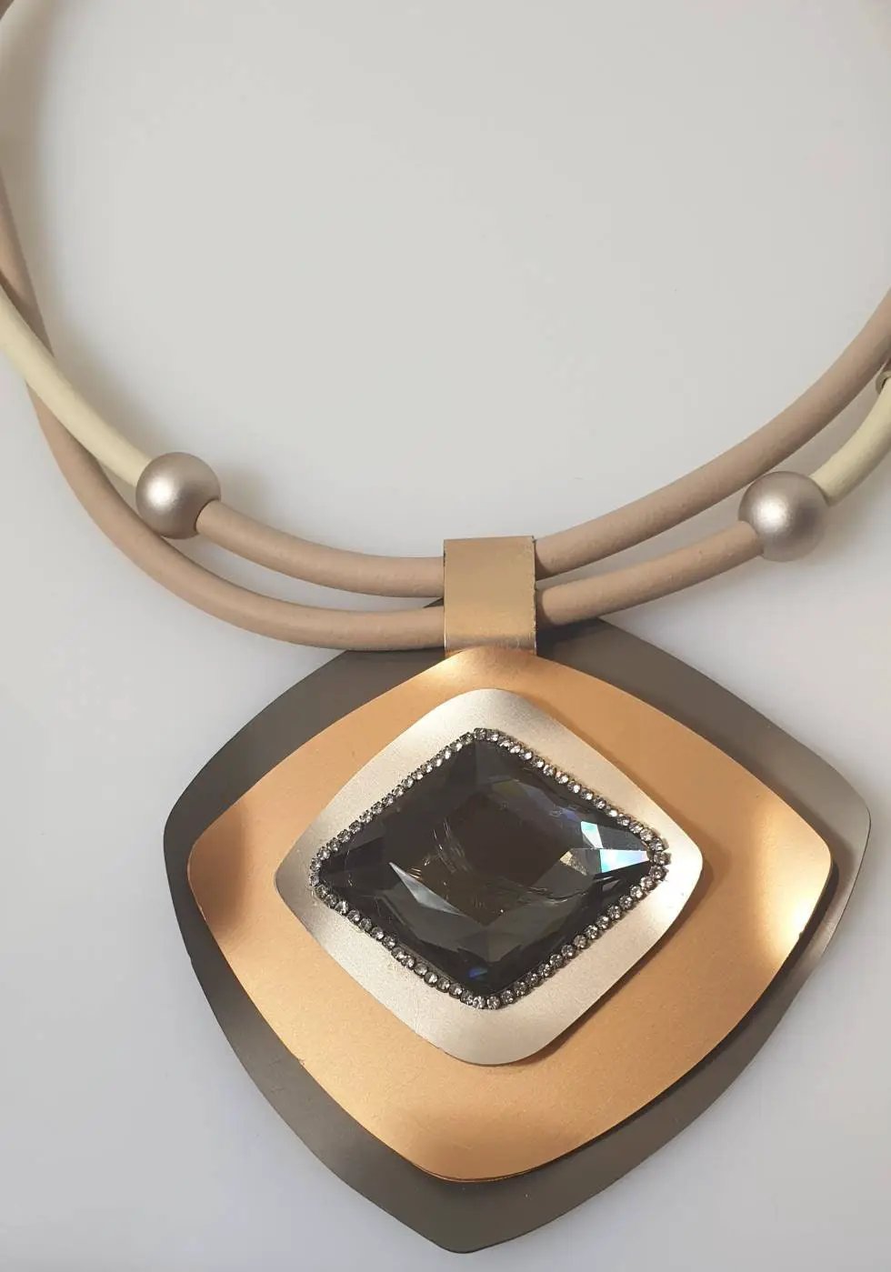 Rubber And Brass Tube Necklace With Alloy Magnet Closing by productions