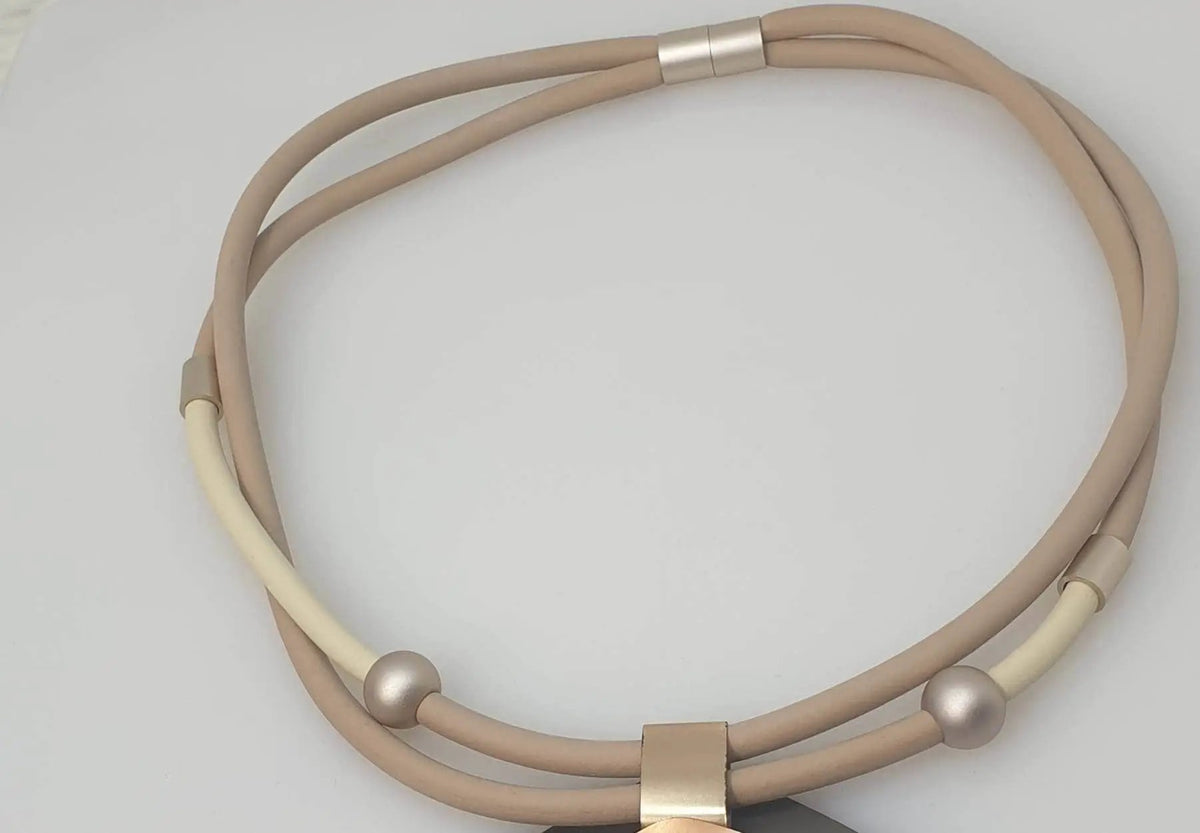 Rubber And Brass Tube Necklace With Alloy Magnet Closing by productions