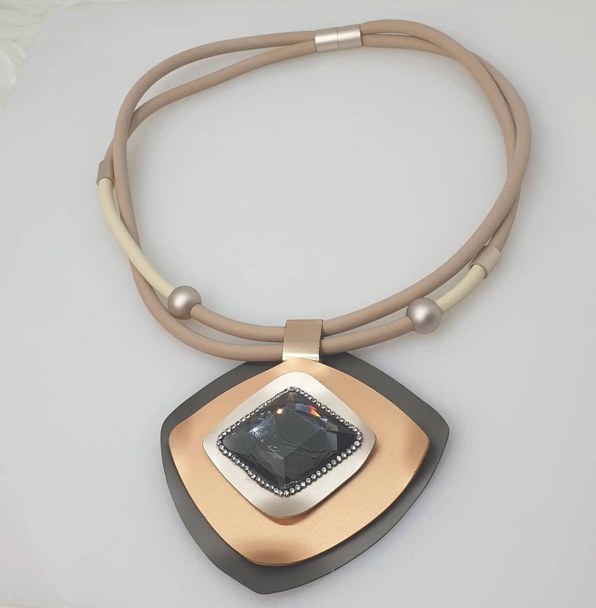 Rubber And Brass Tube Necklace With Alloy Magnet Closing by productions
